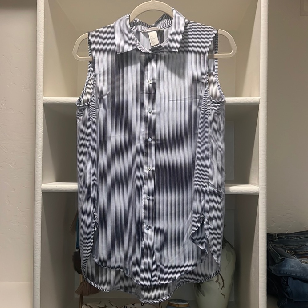 Button up sleeveless top